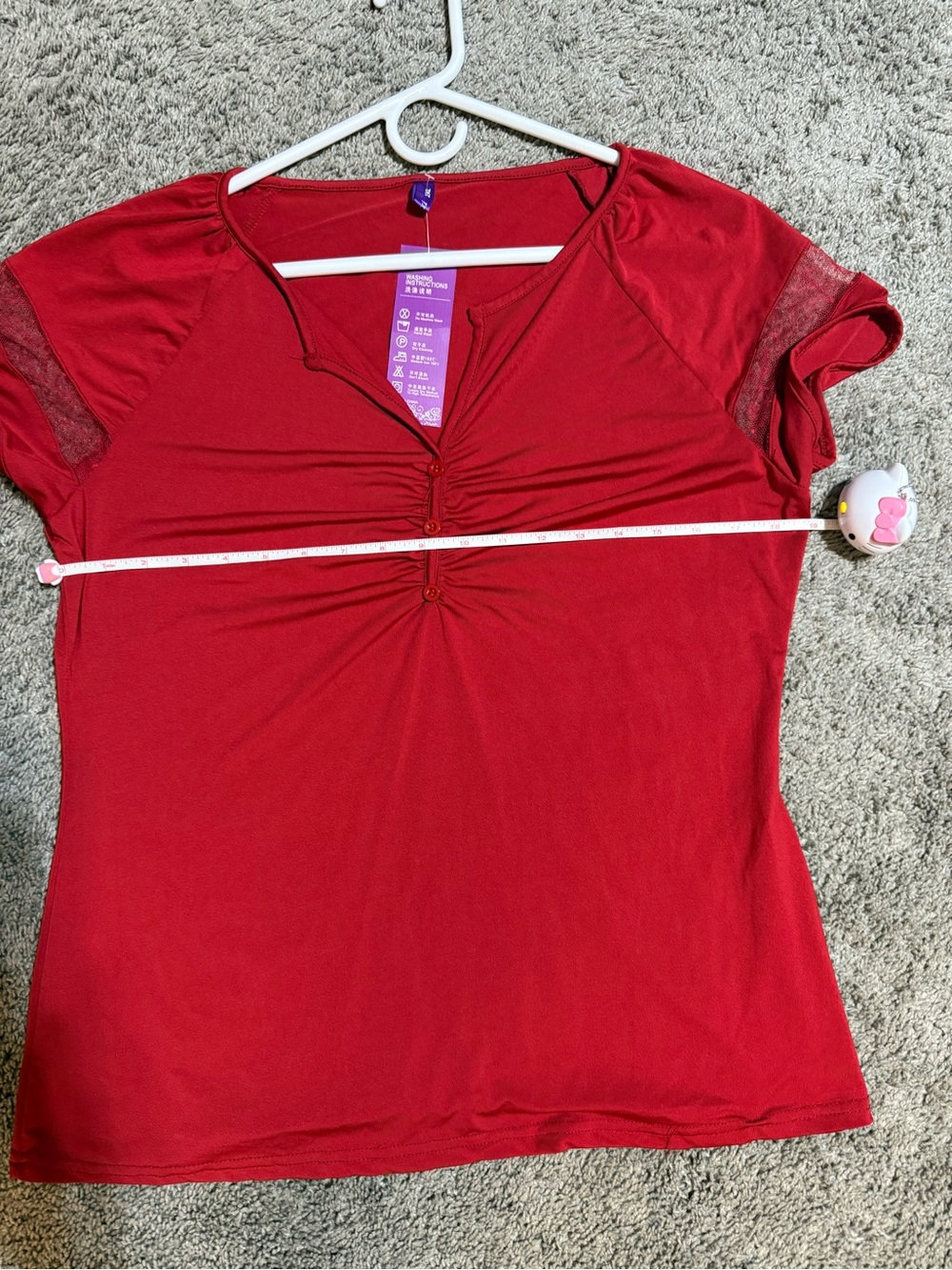 $6 Women’s Red Ruched V-Neck Short Sleeve Top $6 WHEN BUNDLED WITH 3 OR MORE ITE - Picture 5 of 10